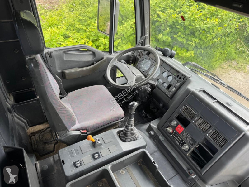 شاحنة Iveco 410E42