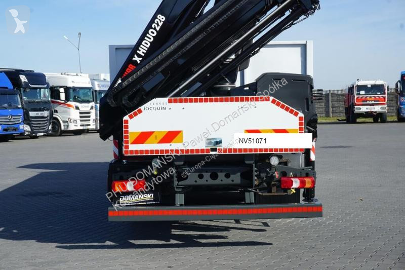 Camion Mercedes 228 E – 4