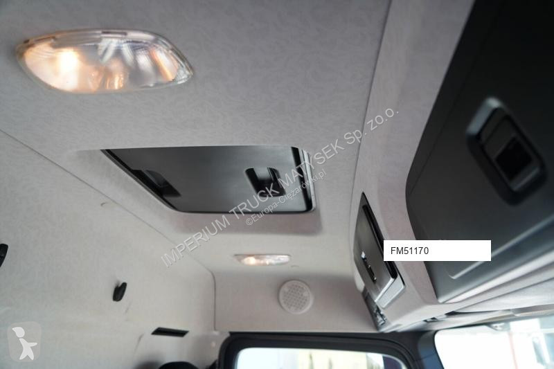 شاحنة Mercedes ANTOS 1830