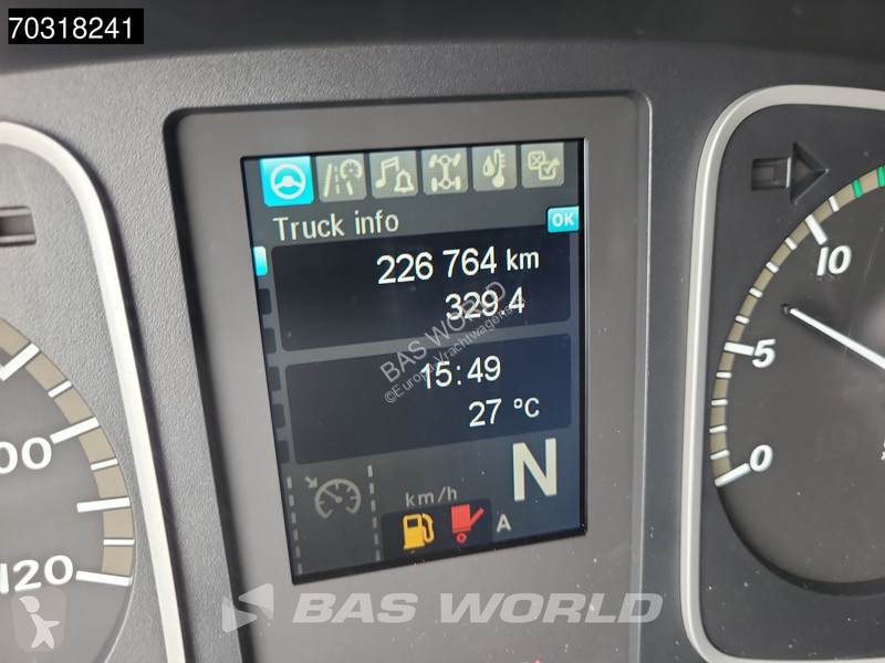 شاحنة Mercedes 1021 4X2 5,20m Box Frigoblock...