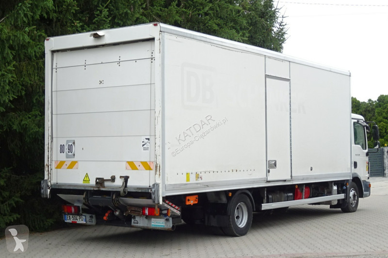 شاحنة MAN TGL 12.220 Euro 6 kontener 18p 423...