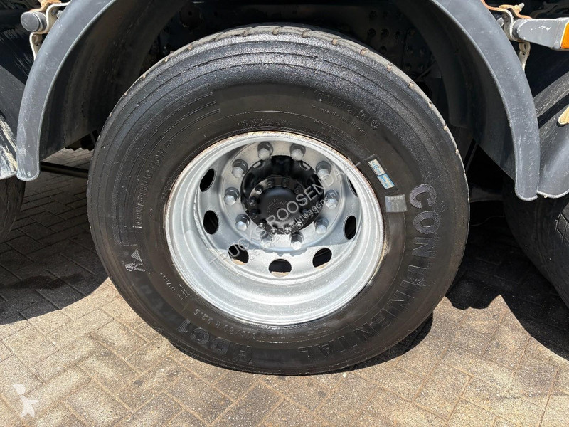 شاحنة Volvo 12380 + HMF 2220 K5 + 8X4 STEERING...