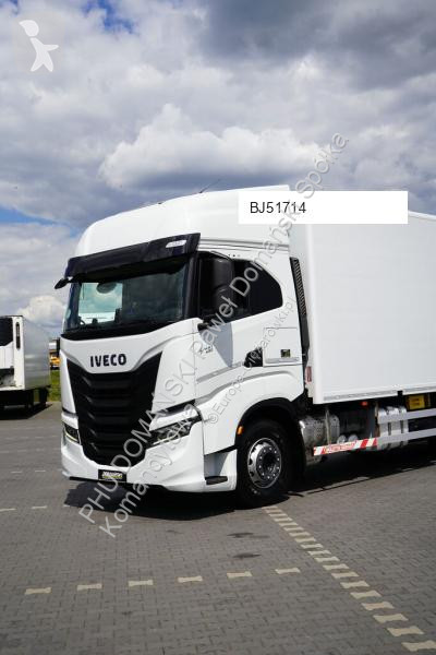 Ciężarówka Iveco / 420 / E 6 / KONTENER + WINDA...