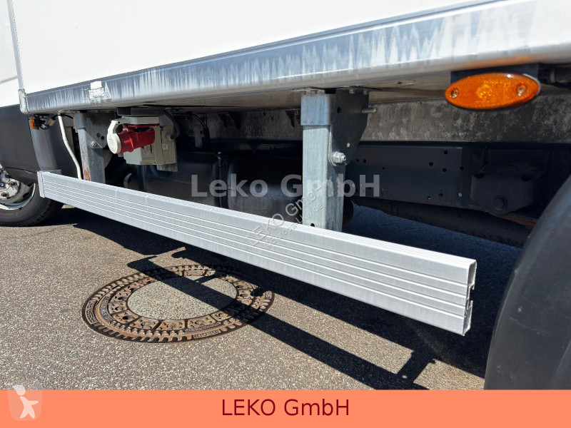 شاحنة Iveco 70C17 Mit Carrier Pulsor 600Mt