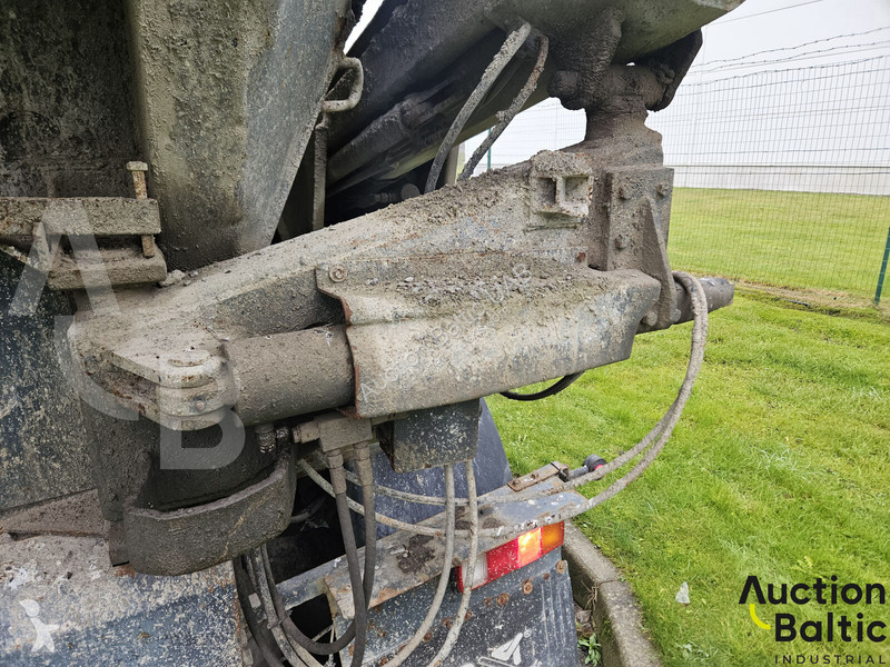 Béton Scania P 94 B