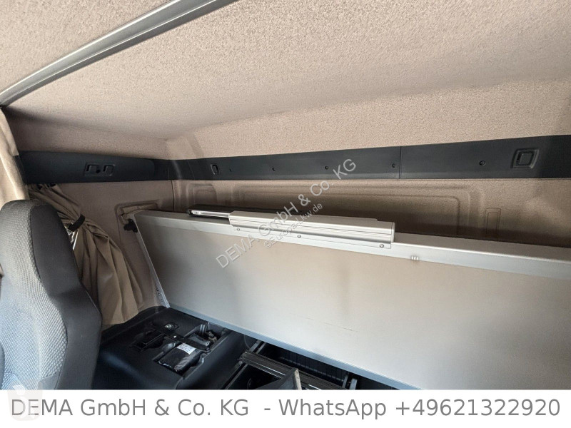 شاحنة MAN 12.250*L.Haus*Carrier*Portaltüren*LBW*