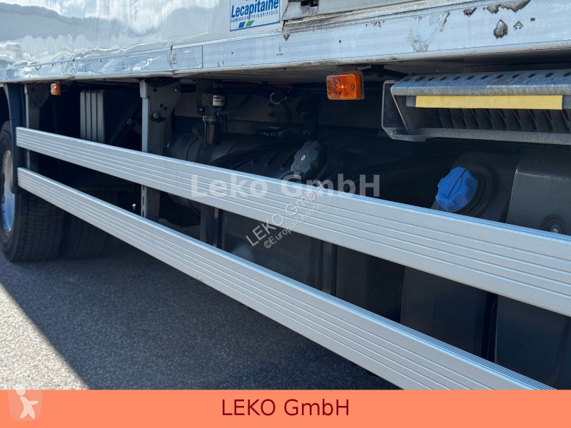 شاحنة Renault D Mit Carrier Sp 850