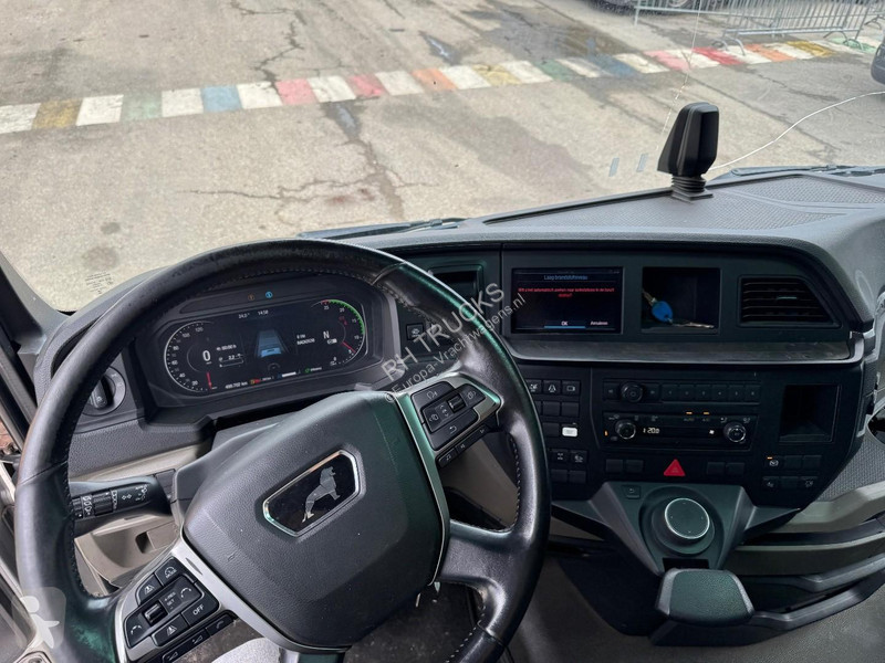 شاحنة MAN 26.510 8X4 EURO 6 + EPSILON M120Z96 +...