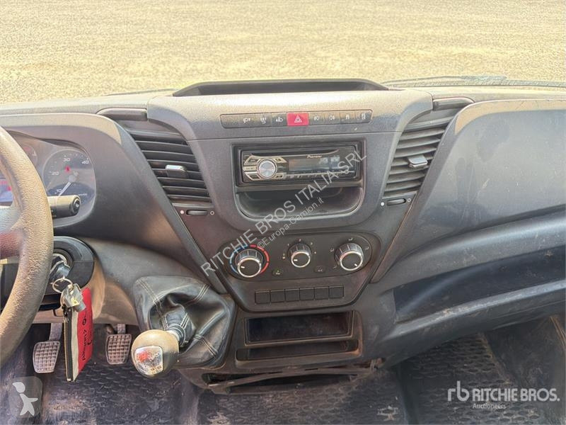 Furgoneta Iveco