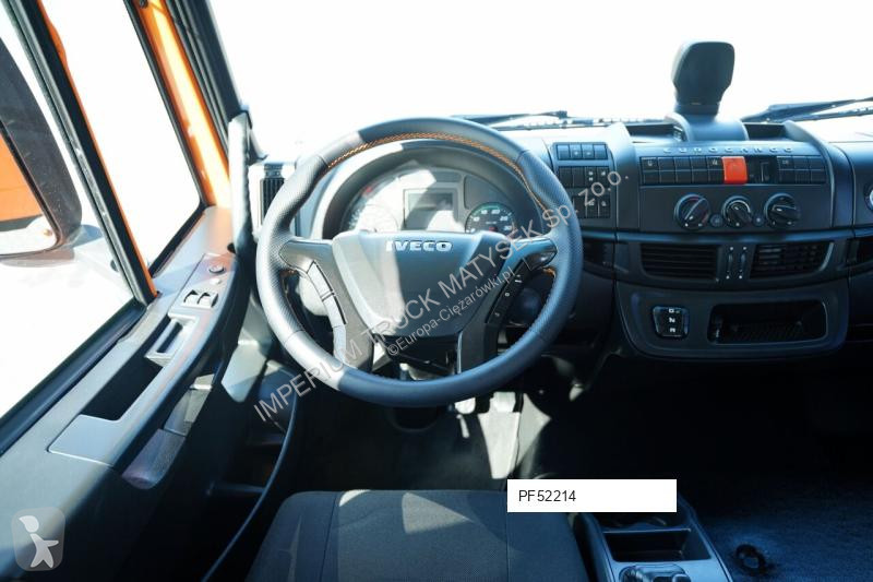 Camión Iveco EUROCARGO / LAWETA HYDRAULICZNA /...
