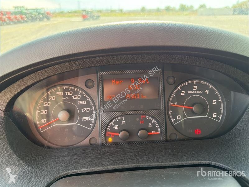 Kamion Fiat ducato Crew Cab Flatbed Truck
