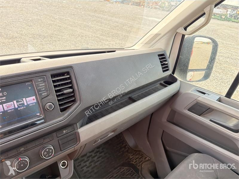 Volkswagen CRAFTER 35 Flatbed Truck truck