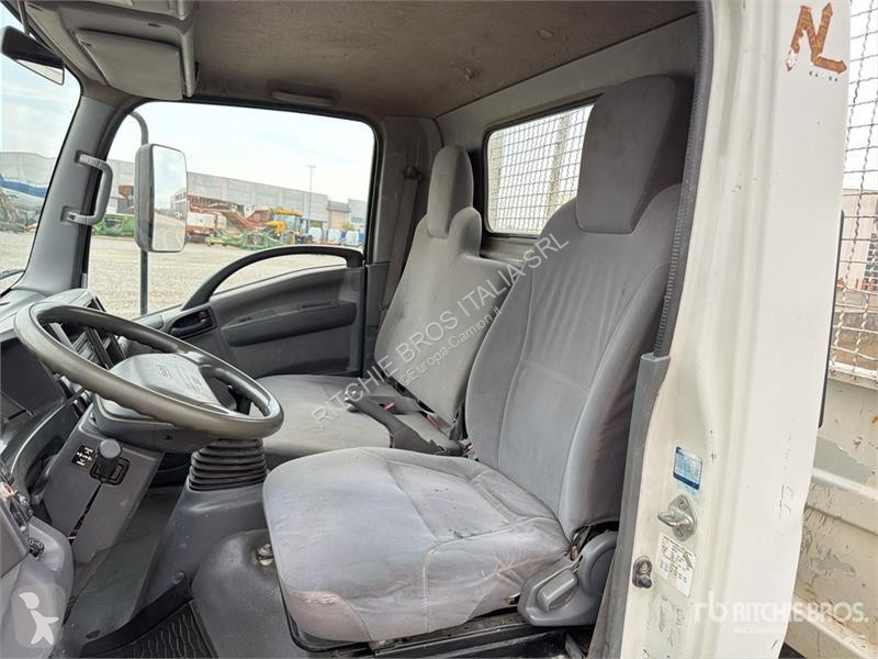 Kamion Isuzu S/A Dump Truck
