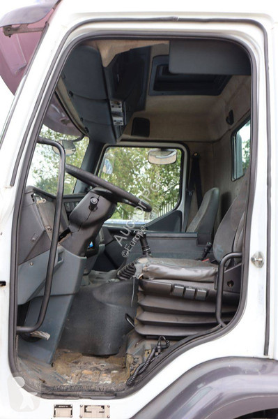 Tahač Renault HD300-19T