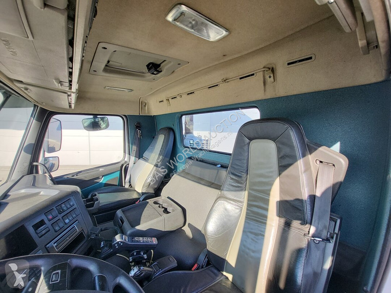 Camión Volvo 460