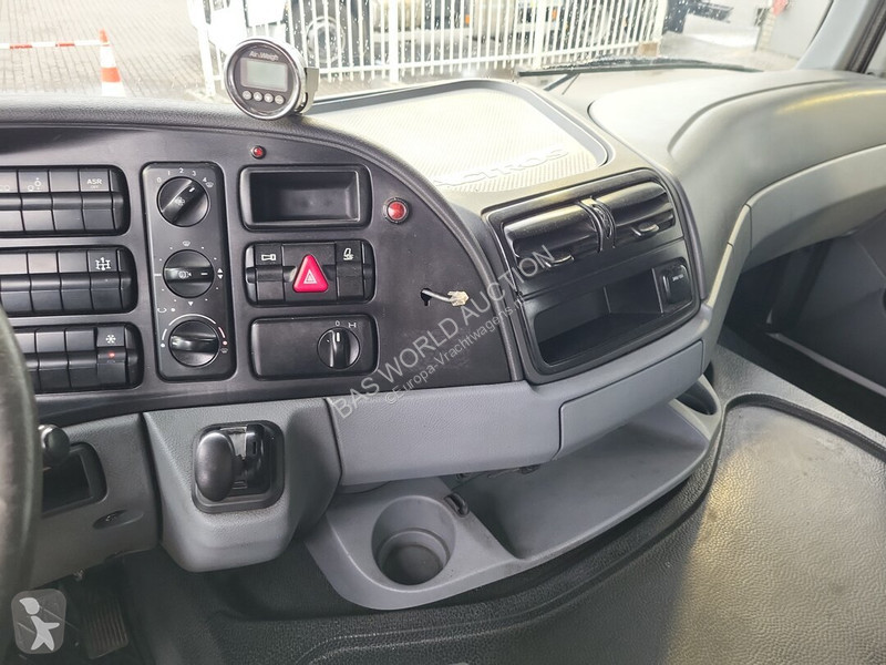 Camión Mercedes 2541