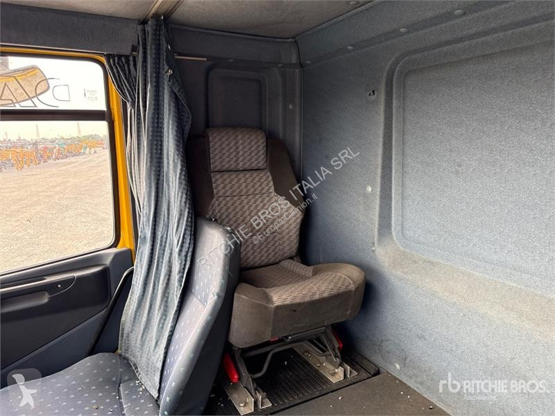 Camion DAF 180 4x2 Tow Truck