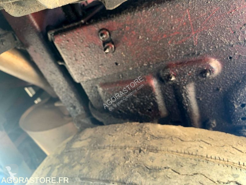 Camion Iveco 130E18