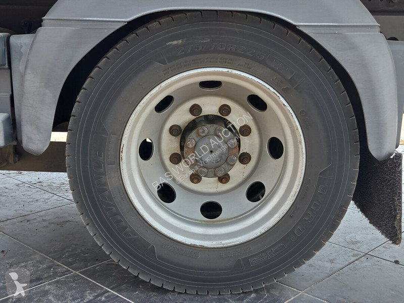 شاحنة Mercedes 1527