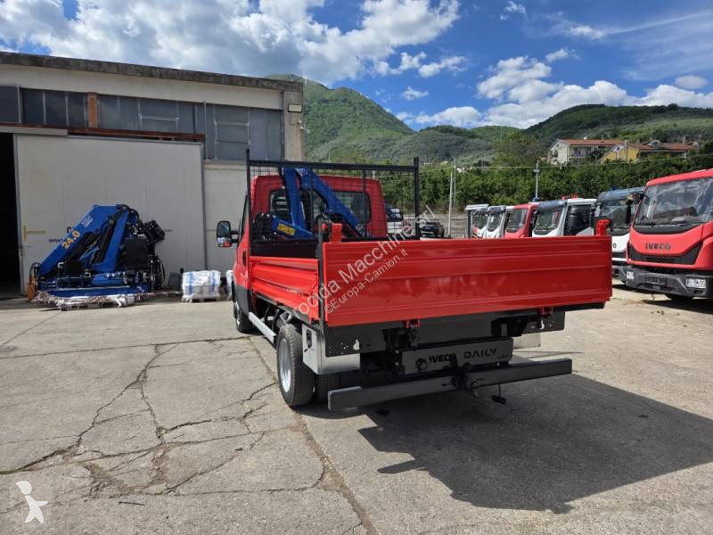 Véhicule utilitaire Iveco 35C12