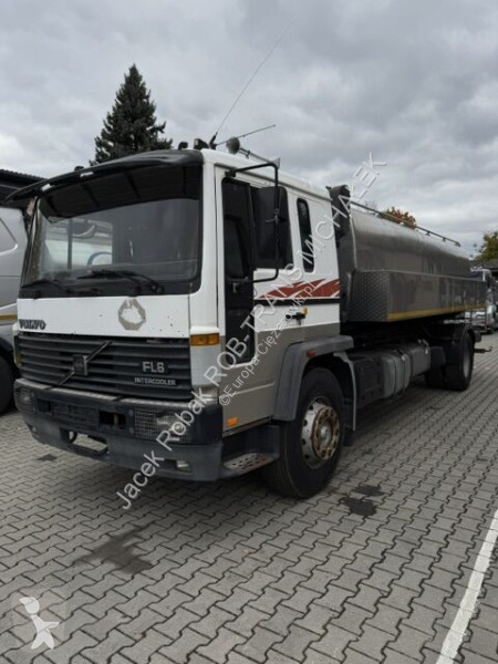 Kamion Volvo FL618