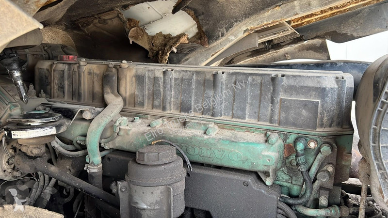 Kamion Volvo - 420 (MANUAL GEARBOX / BOITE...