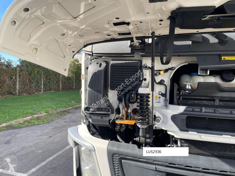 Lastbil Volvo FM 330