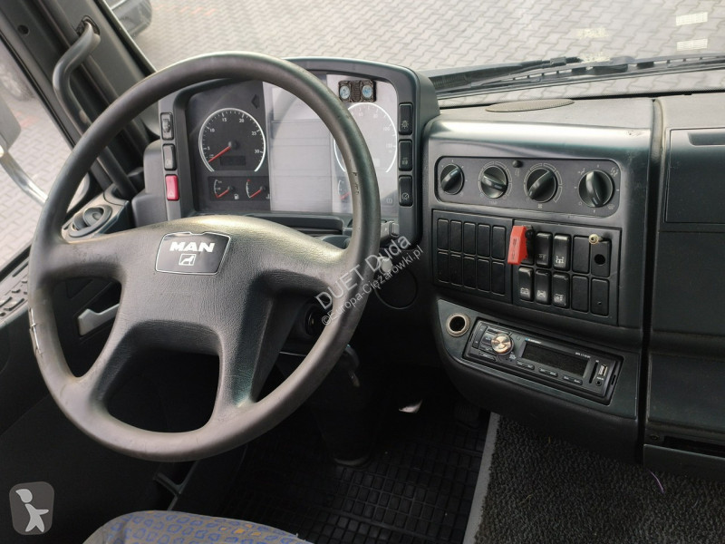 Lastbil MAN TGA 26.310 Autocysterna z Dystrybucją