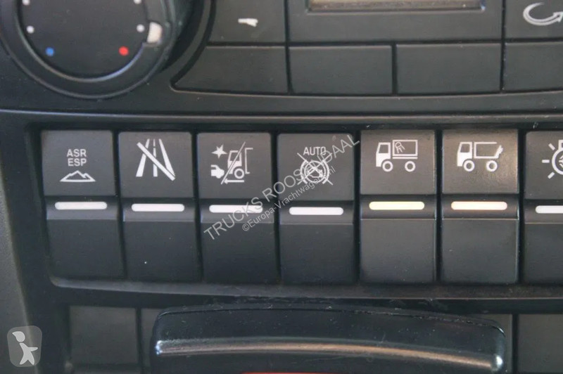 Kamion MAN 8.220 + MANUAL