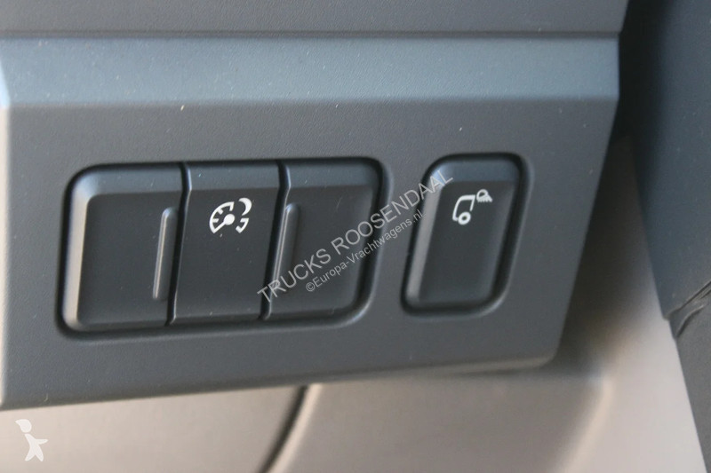 Kamion DAF 210 + EURO 6 + LIFT + 12T