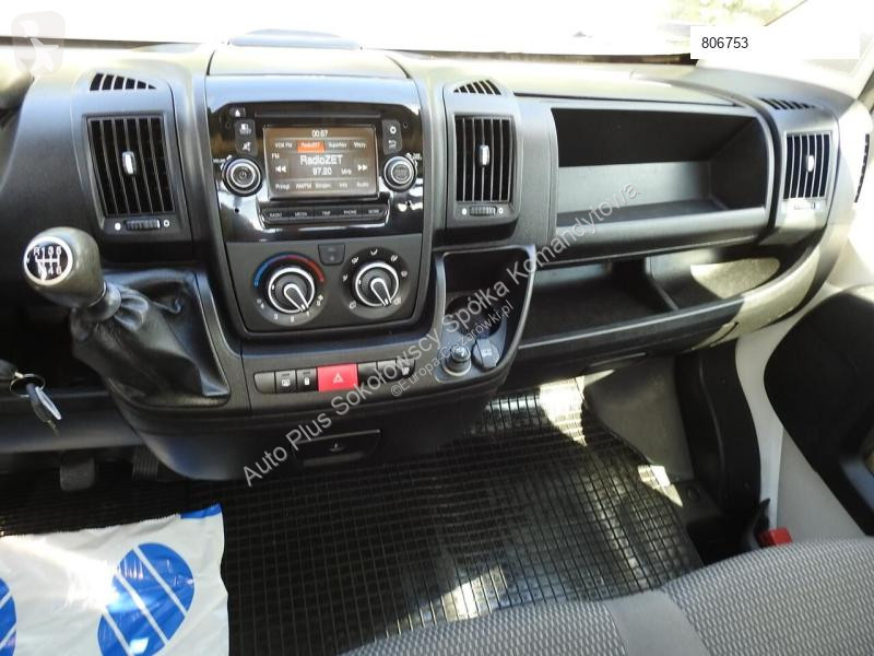 Véhicule utilitaire Peugeot BOXER WYWROTKA...