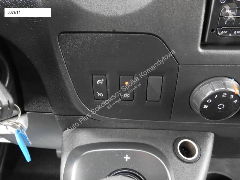 Autoutilitară Renault MASTER PLANDEKA 10 PALET...