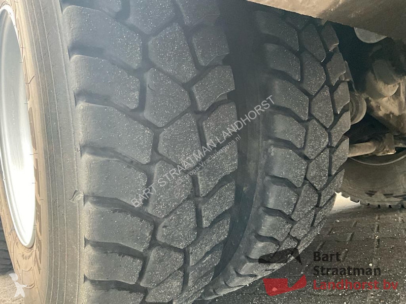 Camion MAN 26.400 6X6 BB met 2 zijden kipper en...