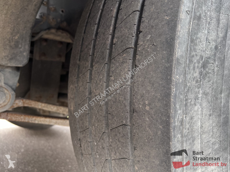 Camion Renault PREMIUM LANDER 380.26 6X2 EL 2M...