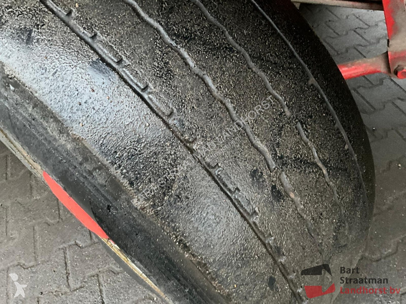 Kamion Mercedes 4142 8x8 Euro 6 Met 2 zijden...