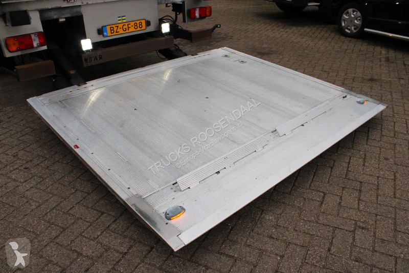 Kamion Mercedes 1222 + EURO 5 + CARRIER