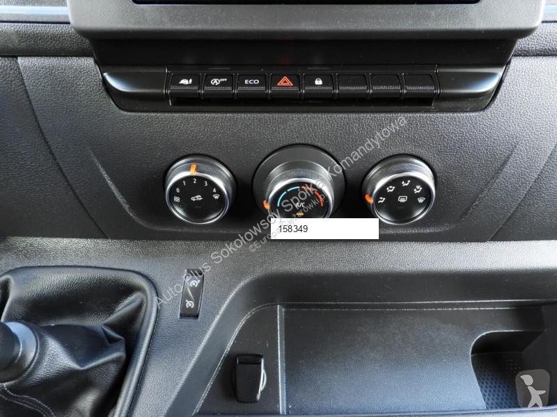 Véhicule utilitaire Renault MASTER PLANDEKA 8...
