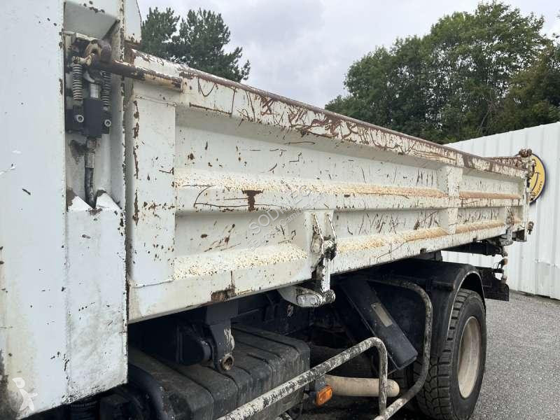 Kamion Renault  MIDLUM 220 DCI