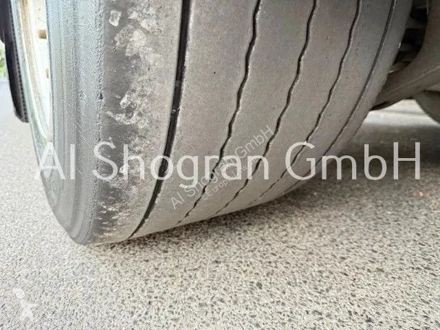 شاحنة مقطورة Renault T480...