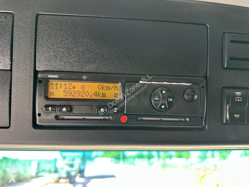 شاحنة Mercedes 2535