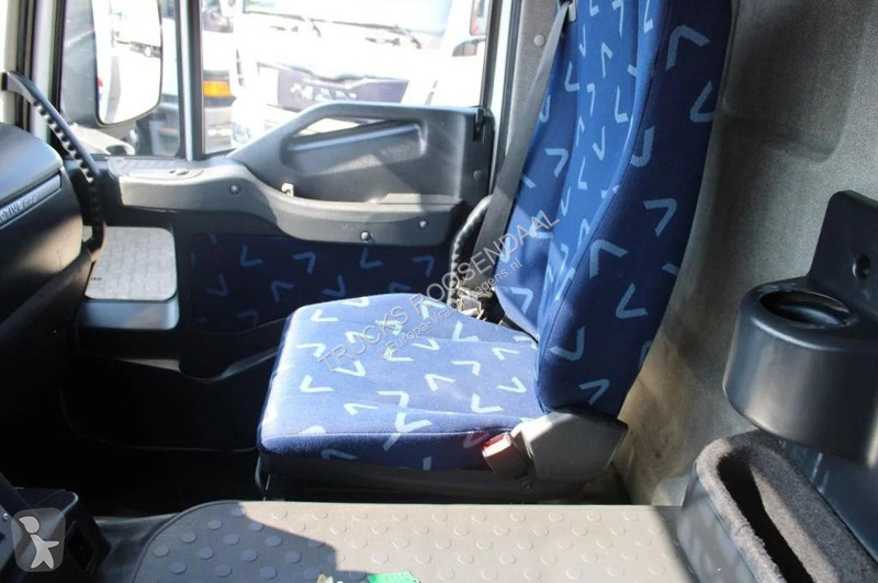 شاحنة Iveco 310 + 6X2 EURO 5 + CARRIER + LIFT