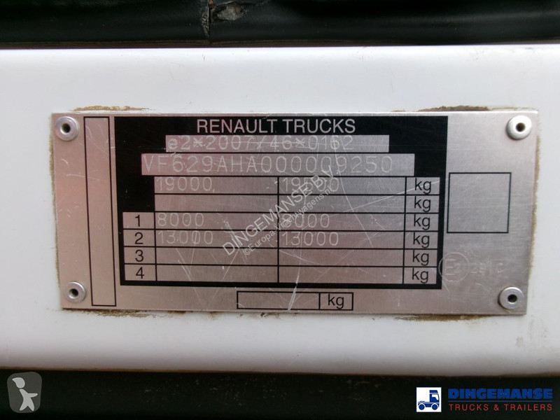 شاحنة Renault 270 4x2 fuel tank 13.8 m3 / 4 comp