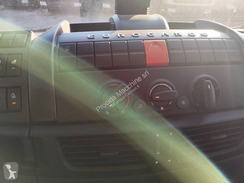 شاحنة Iveco