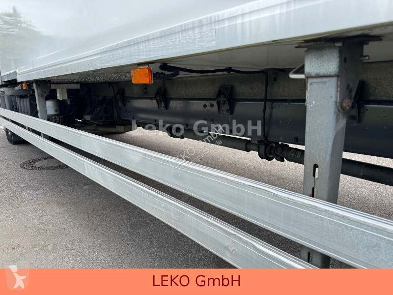 شاحنة Renault D 260.16 Mit Carrier Sp 950Mt