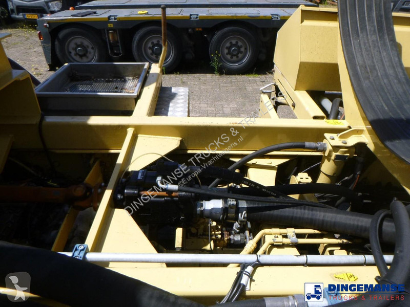 شاحنة Renault D 26 Wide 6x2 vacuum tank 11 m3