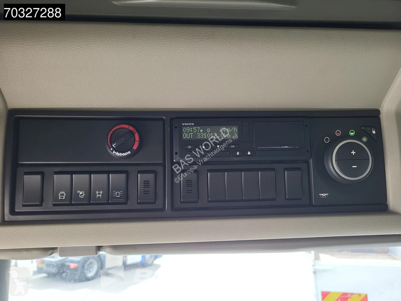 شاحنة Volvo 450  6X2 7,63m Box Retarder Full...