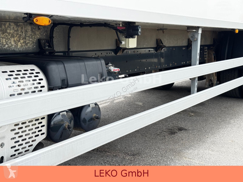 شاحنة Iveco 190 E 28 Mit Carrier Sp 1150 Bis -30°C