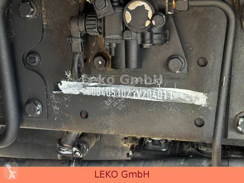 شاحنة Mercedes UNIMOG U400