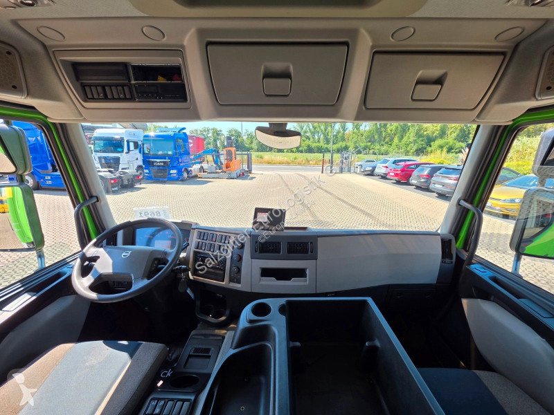 شاحنة Volvo 320 / Ladebordwand