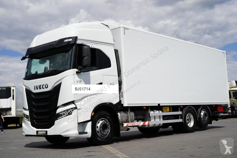 Ciężarówka Iveco / 420 / E 6 / KONTENER + WINDA...